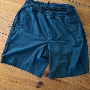 9 inch lined Lululemon pacemaker